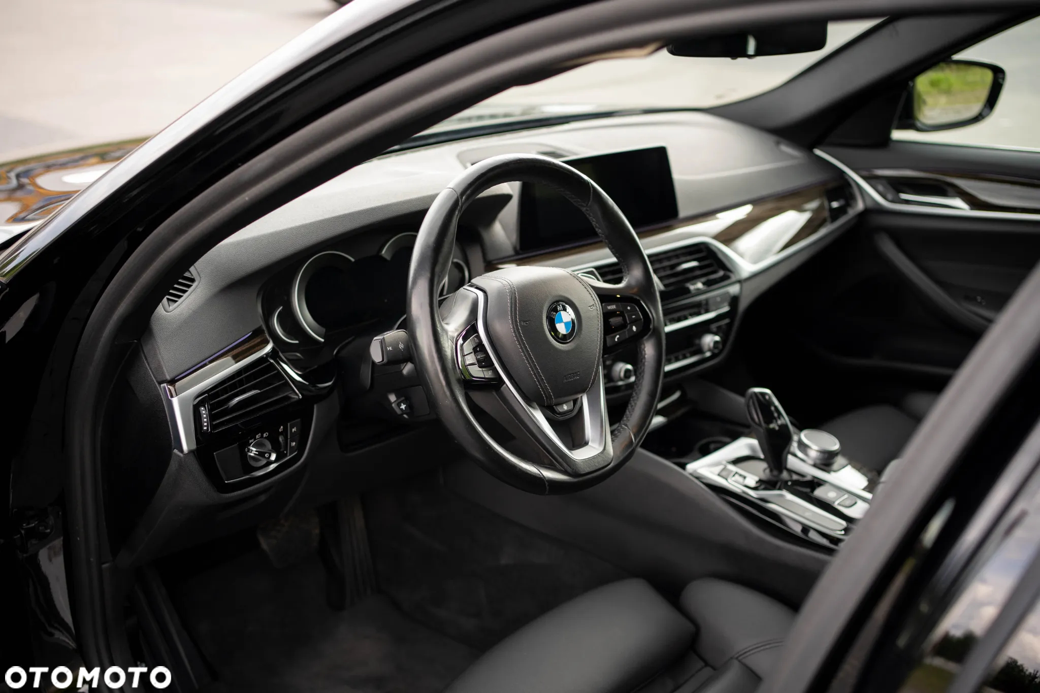 BMW Seria 5 530i GPF xDrive - 20