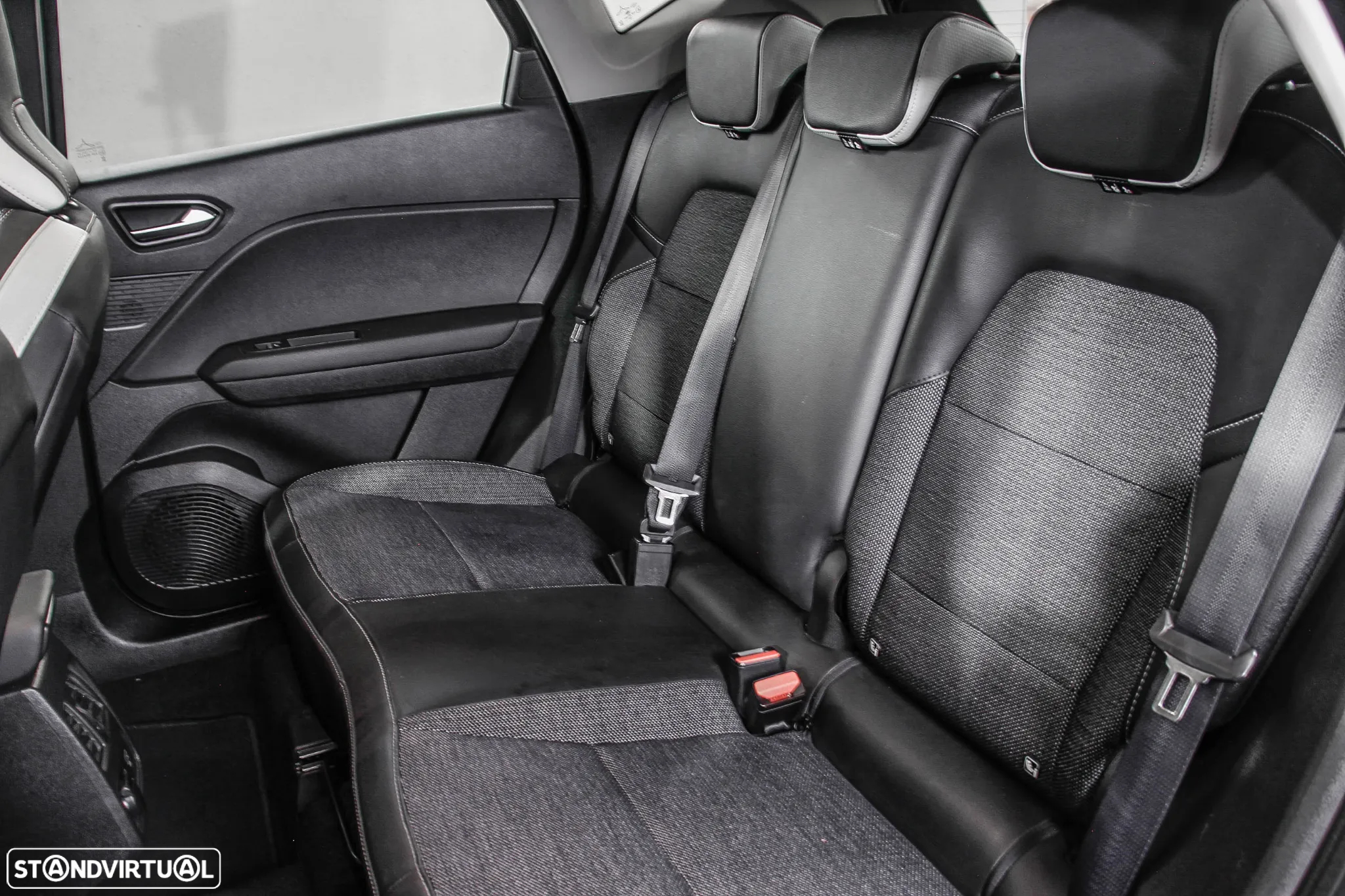 Renault Captur 1.0 TCe Techno Bi-Fuel - 10
