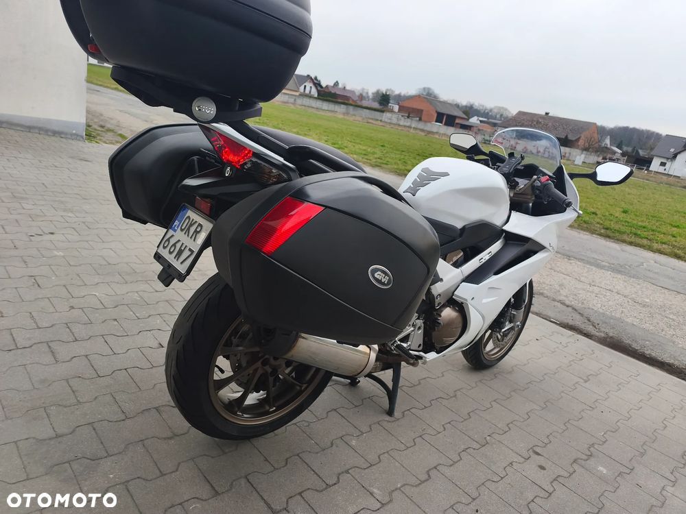 Honda VFR - 6
