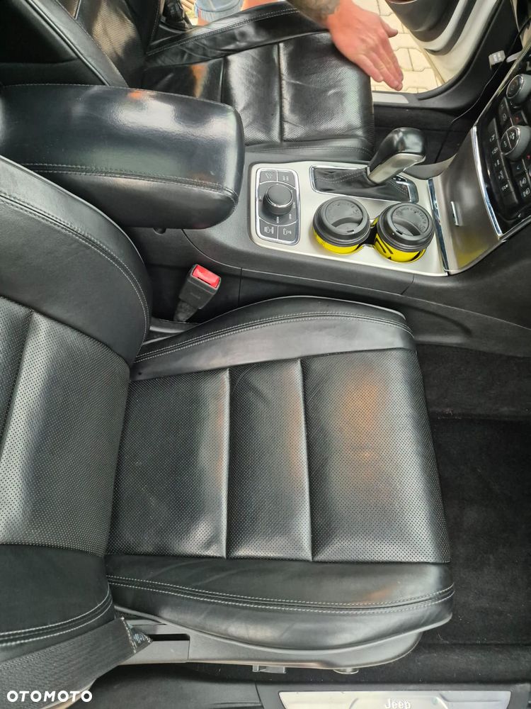 Jeep Grand Cherokee 3.6 V6 Overland - 29