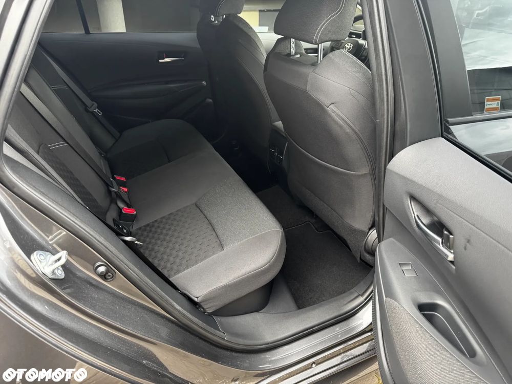 Toyota Corolla 1.8 Hybrid Comfort - 12