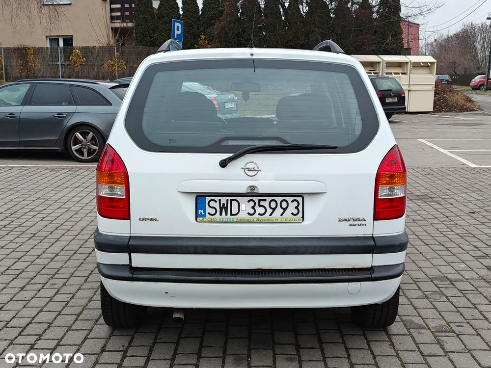 Opel Zafira 2.0 DTI Executive - 10