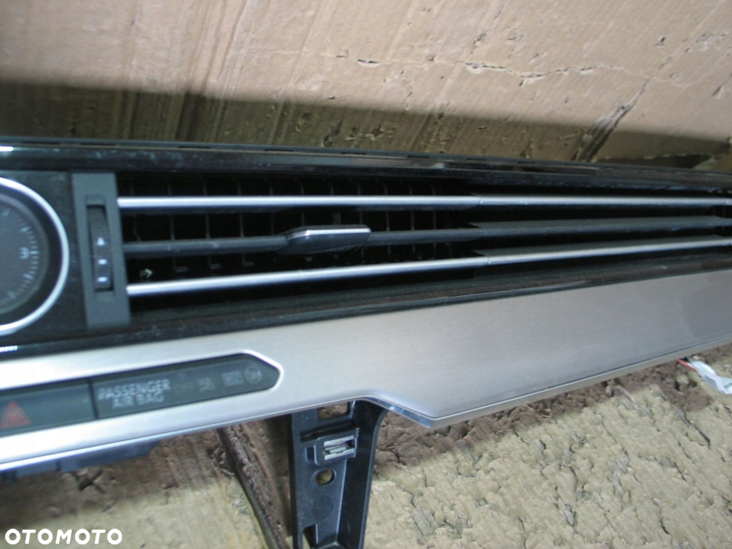 Listwa dekor kratka nawiewu zegarek vw passat B8 3G1853262AJ - 7