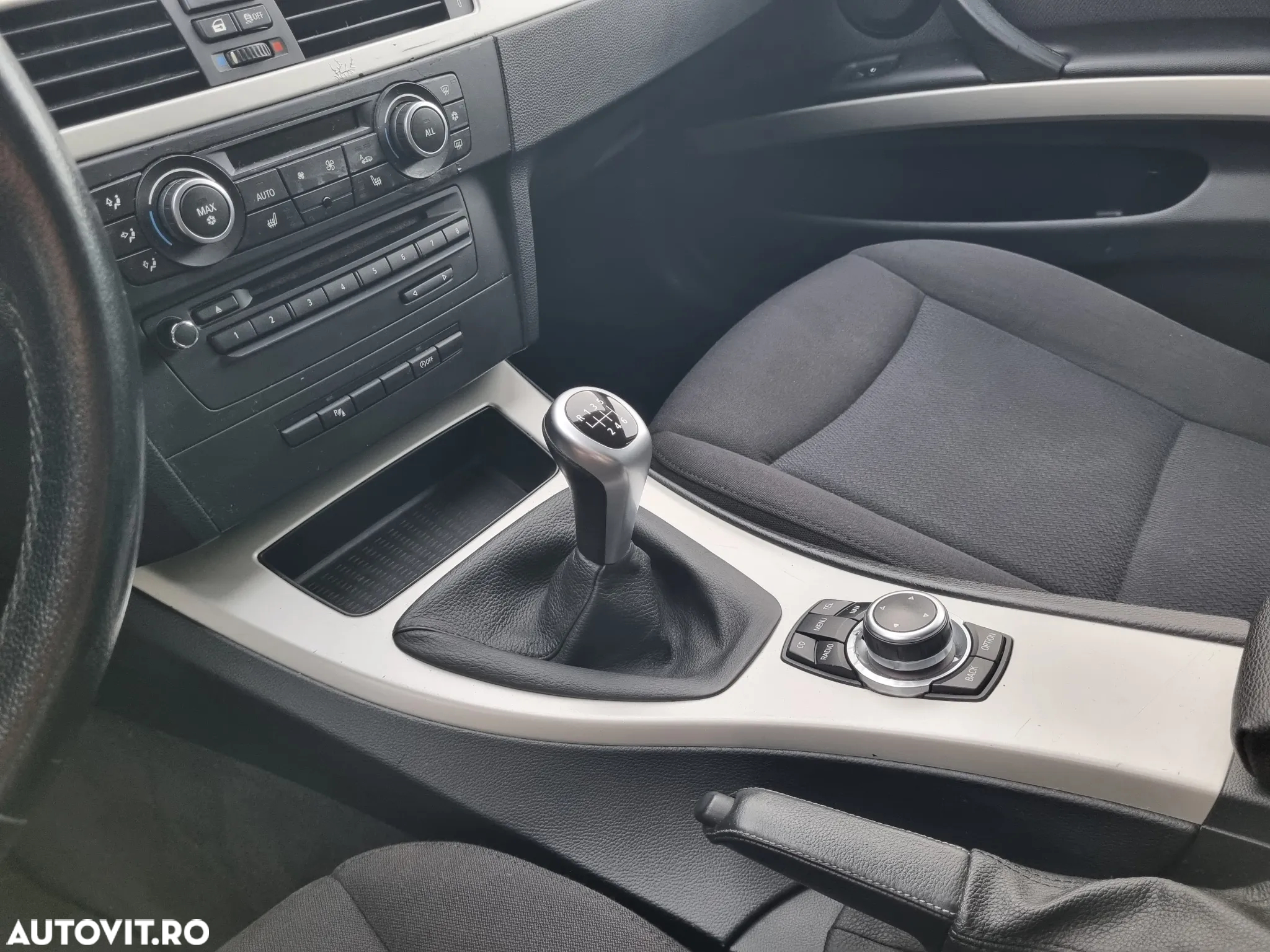 BMW Seria 3 320d DPF Touring - 19