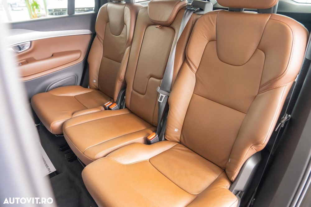 Volvo XC 90 B5 D AWD Geartronic Momentum Pro - 27