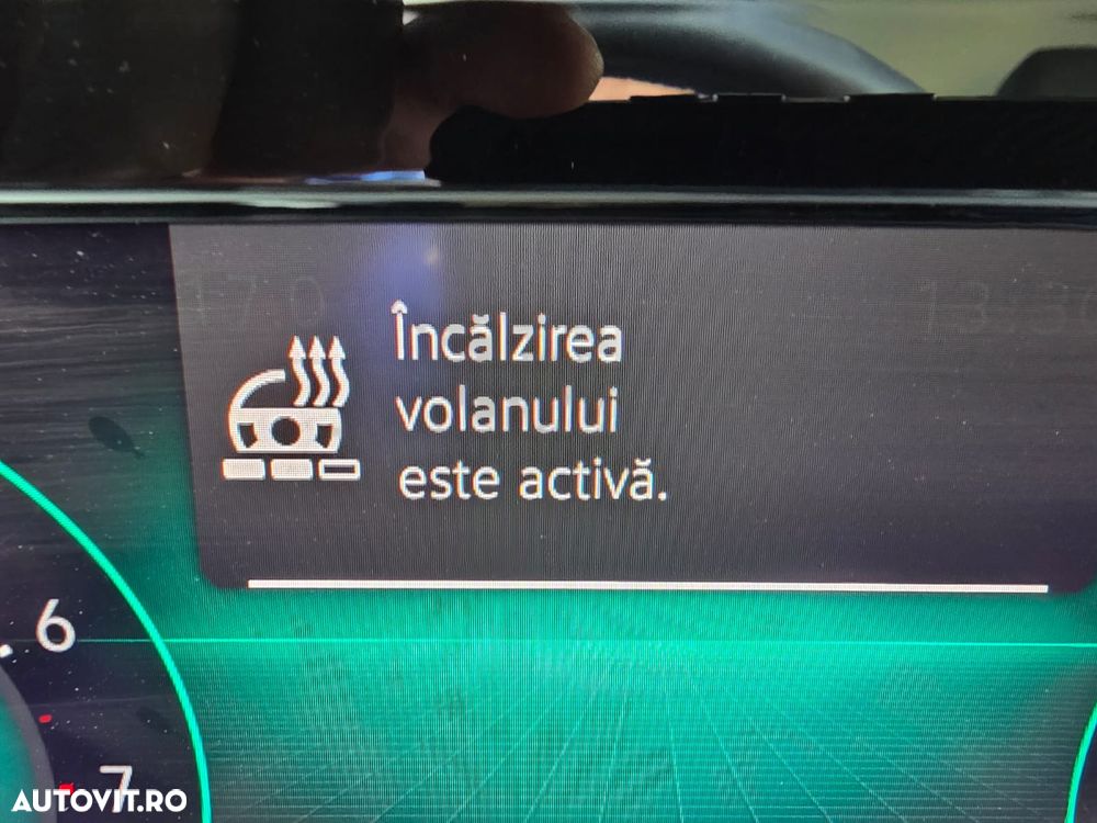 Volkswagen Golf 1.5 TSI ACT Life - 24