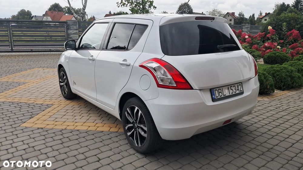 Suzuki Swift - 4