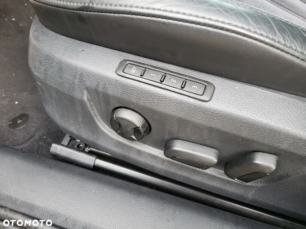 Skoda Superb 2.0 TDI DSG Premium Edition - 5