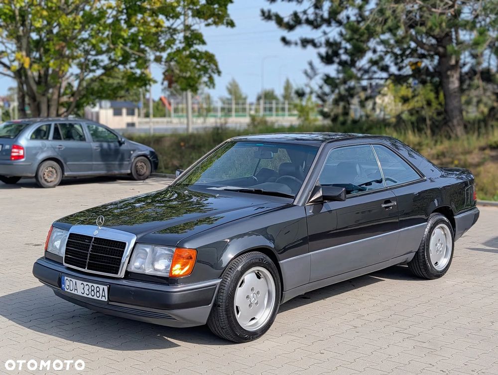 Mercedes-Benz W124 (1984-1993) - 1