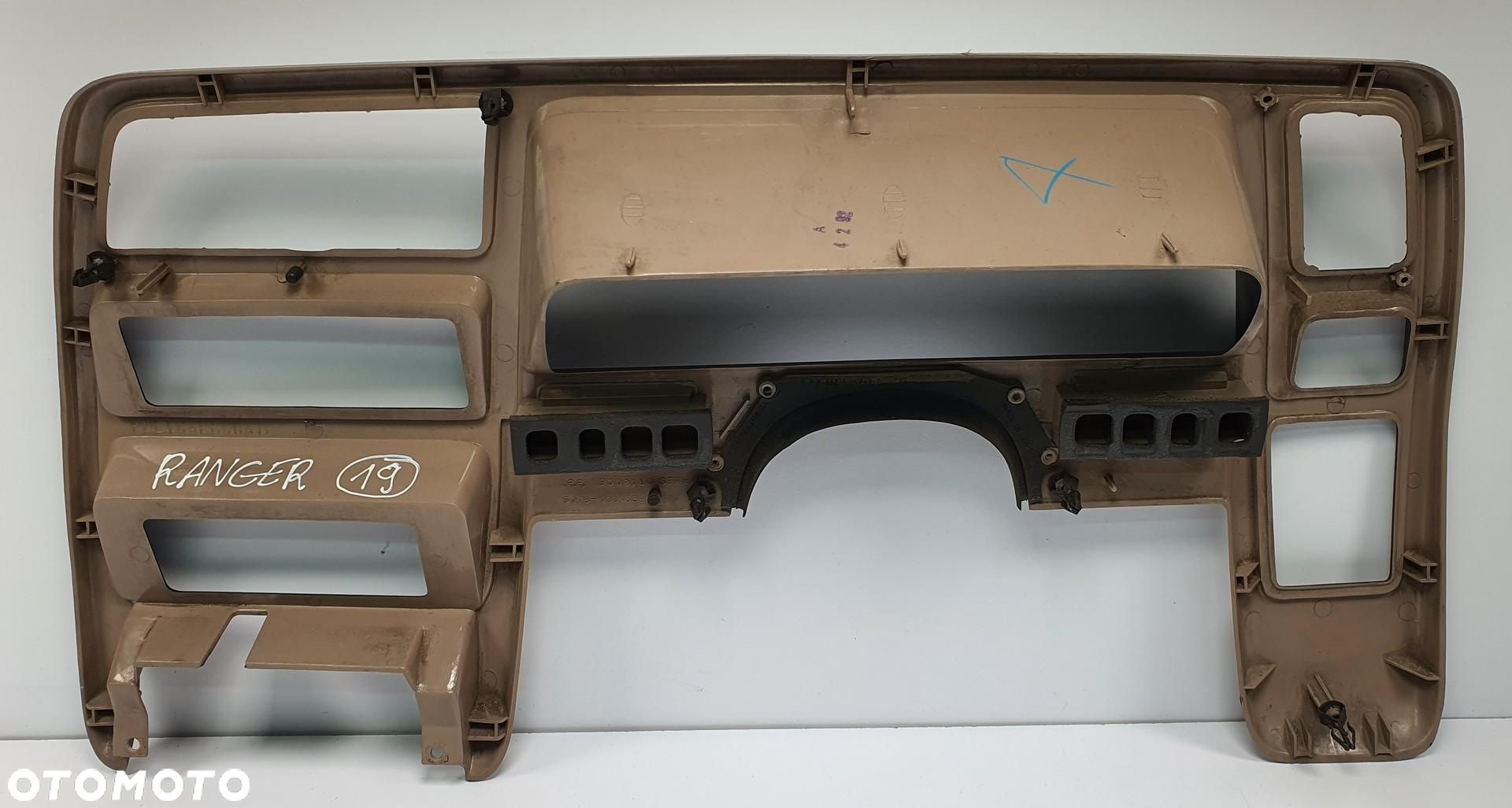 RAMKA OBUDOWA DESKI KONSOLI FORD RANGER II 89-92R F07B-10045C90-ABW - 6