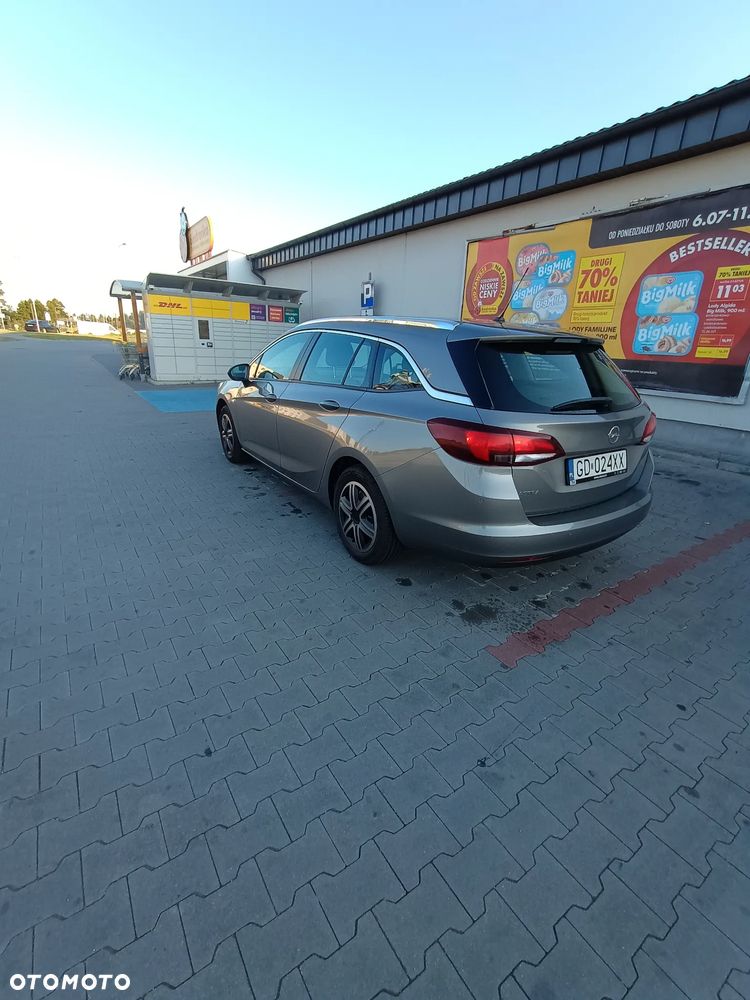 Opel Astra - 4