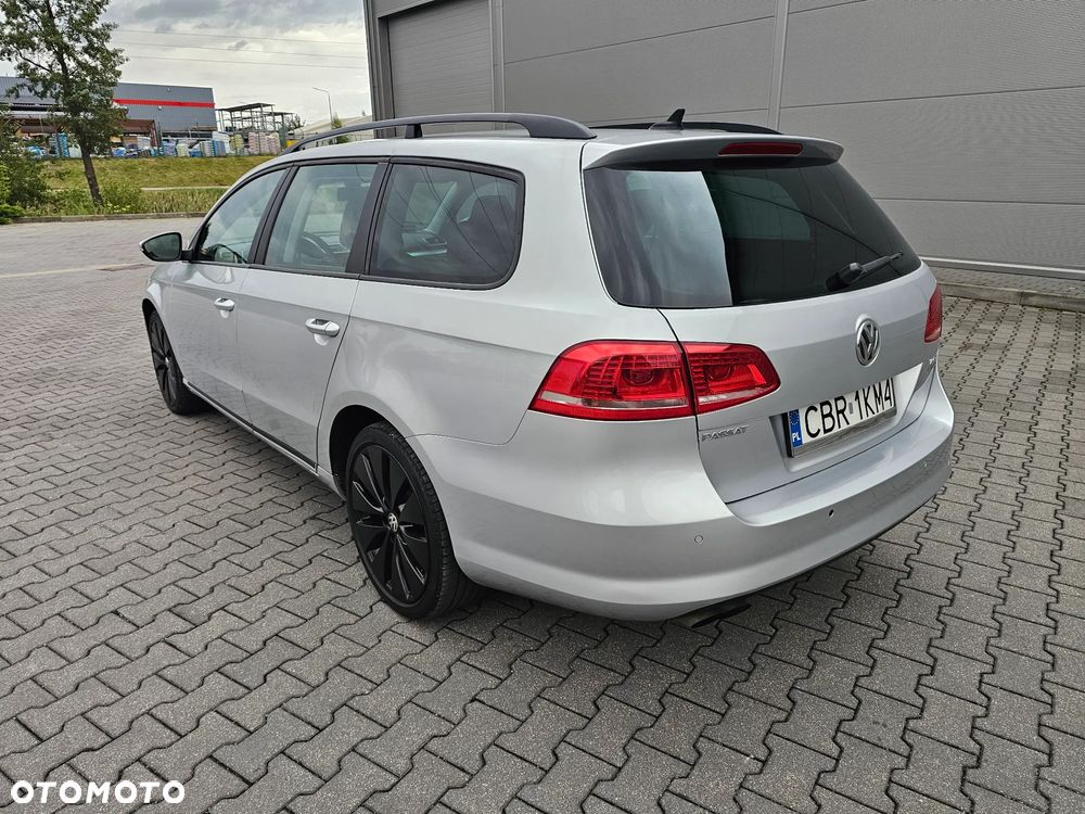 Volkswagen Passat 2.0 TDI Comfortline DSG - 5