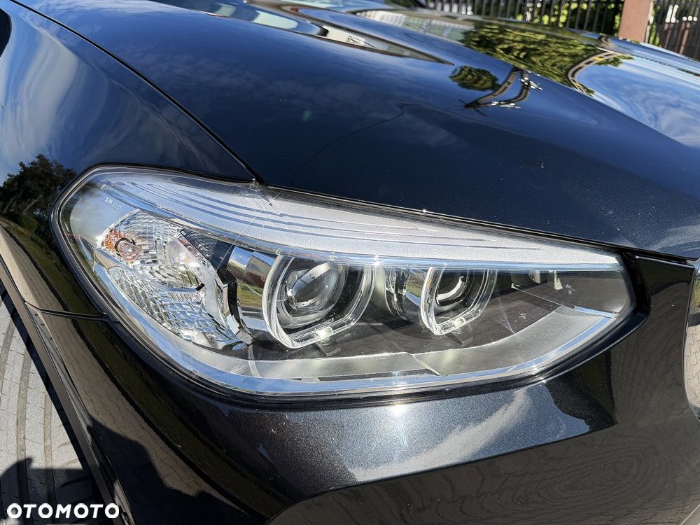 BMW X3 sDrive18d MHEV xLine sport - 32