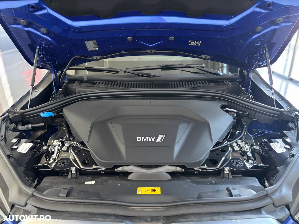 BMW iX2 - 34