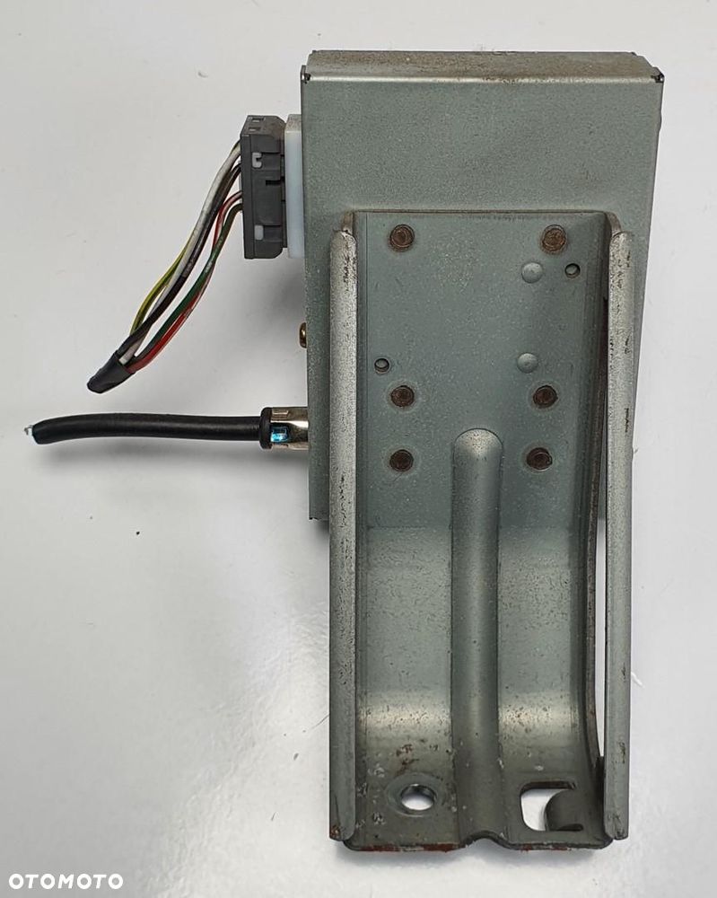 WZMACNIACZ ANTENY HONDA PRELUDE V 72158-KG3 72195-KG3 - 3