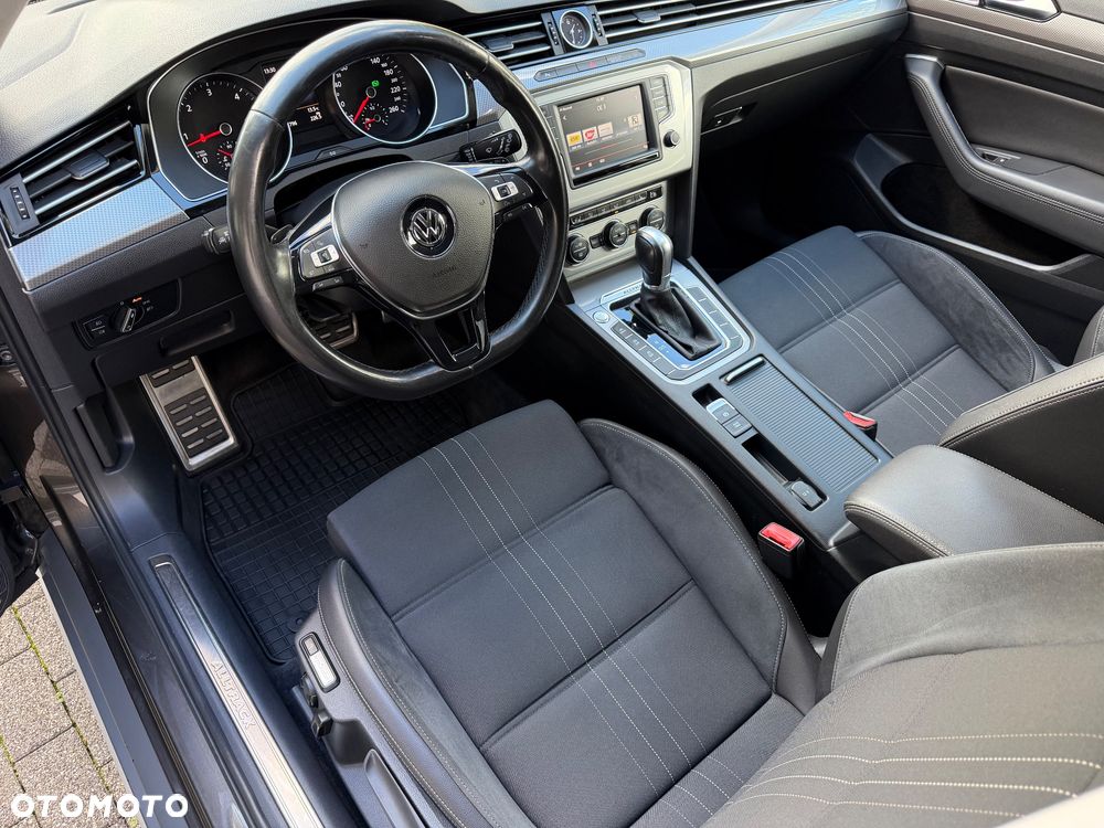 Volkswagen Passat 2.0 TDI SCR (BlueMotion Tech) 4Mot DSG Highline - 22