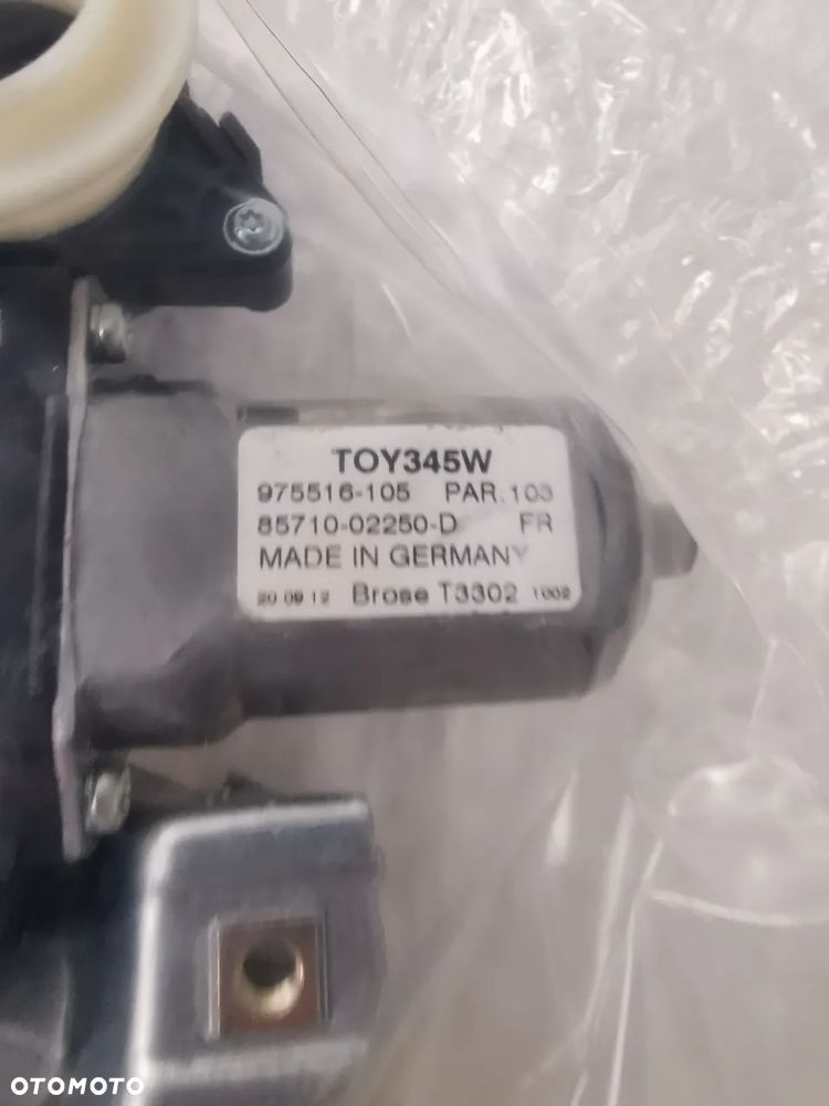 Toyota Auris   podnośnik szyby 69810-02310 - 3