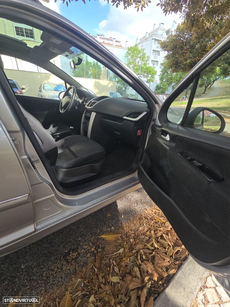 Peugeot 207 SW 1.4 Urban - 22