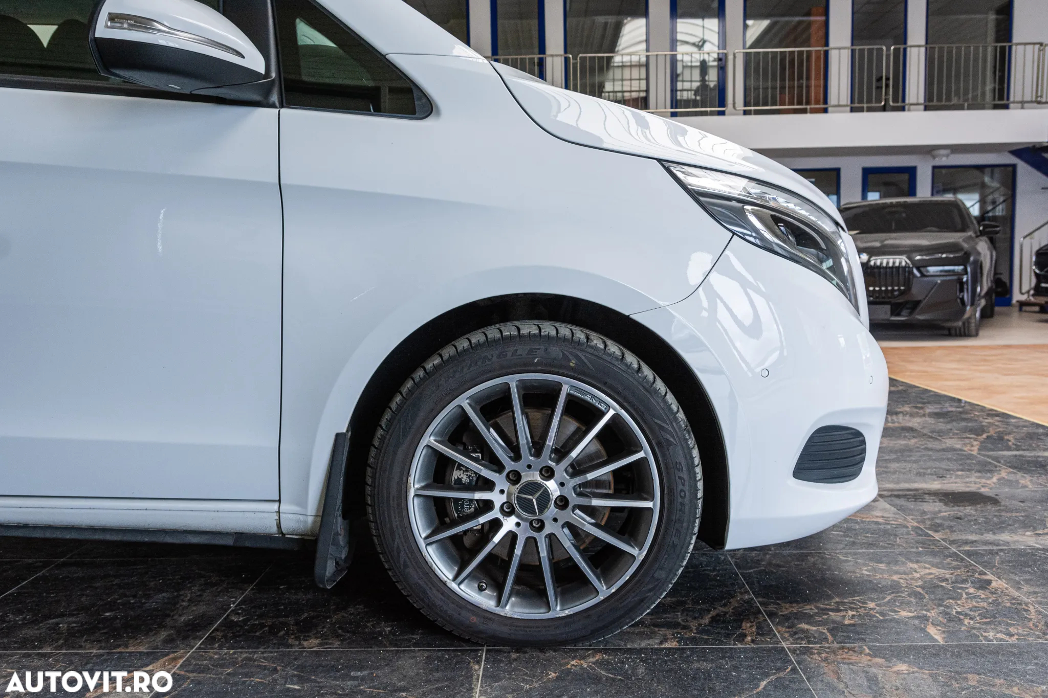 Mercedes-Benz V 220 CDI lang 7G-TRONIC - 9