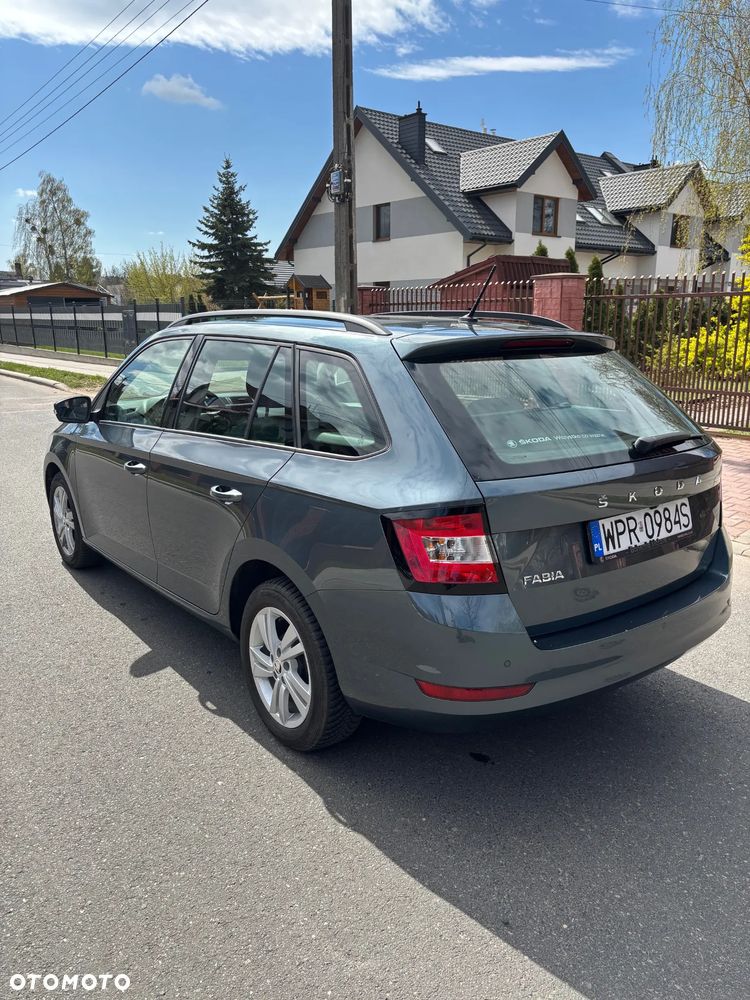Skoda Fabia 1.0 TSI Ambition Plus - 6