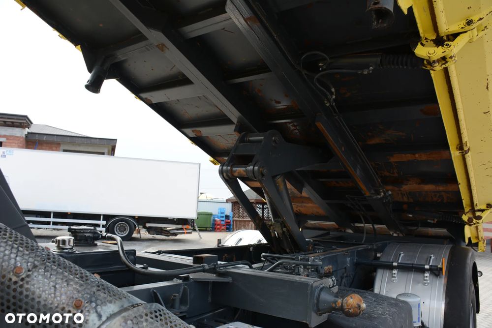 Mercedes-Benz AXOR 1829 - 6