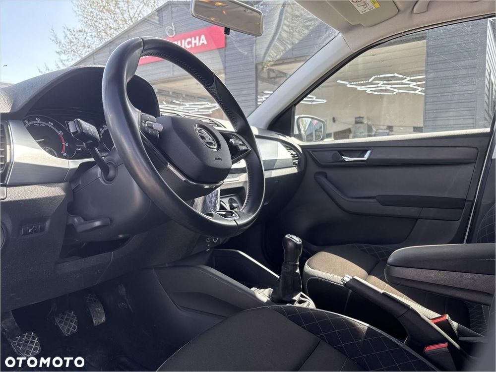 Skoda Fabia 1.0 TSI Ambition - 11