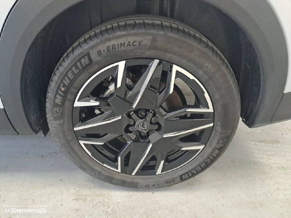 Peugeot 5008 1.2 Hybrid Allure e-DCS6 - 11