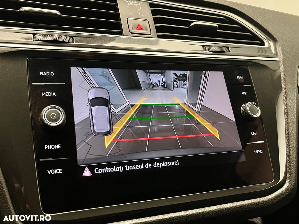 Volkswagen Tiguan - 20