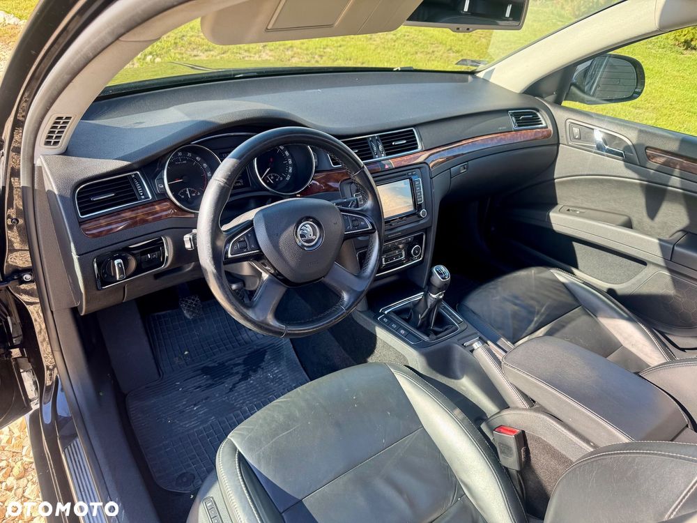 Skoda Superb 2.0 TDI L&K - 3