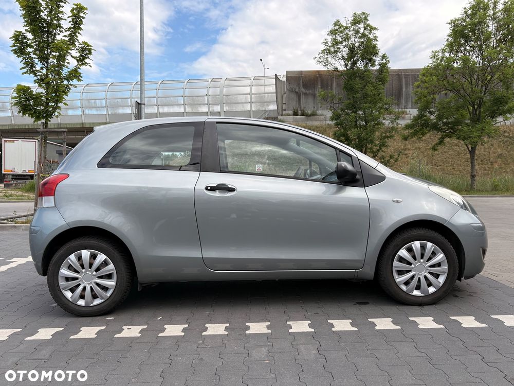 Toyota Yaris 1.0 Luna A/C - 8