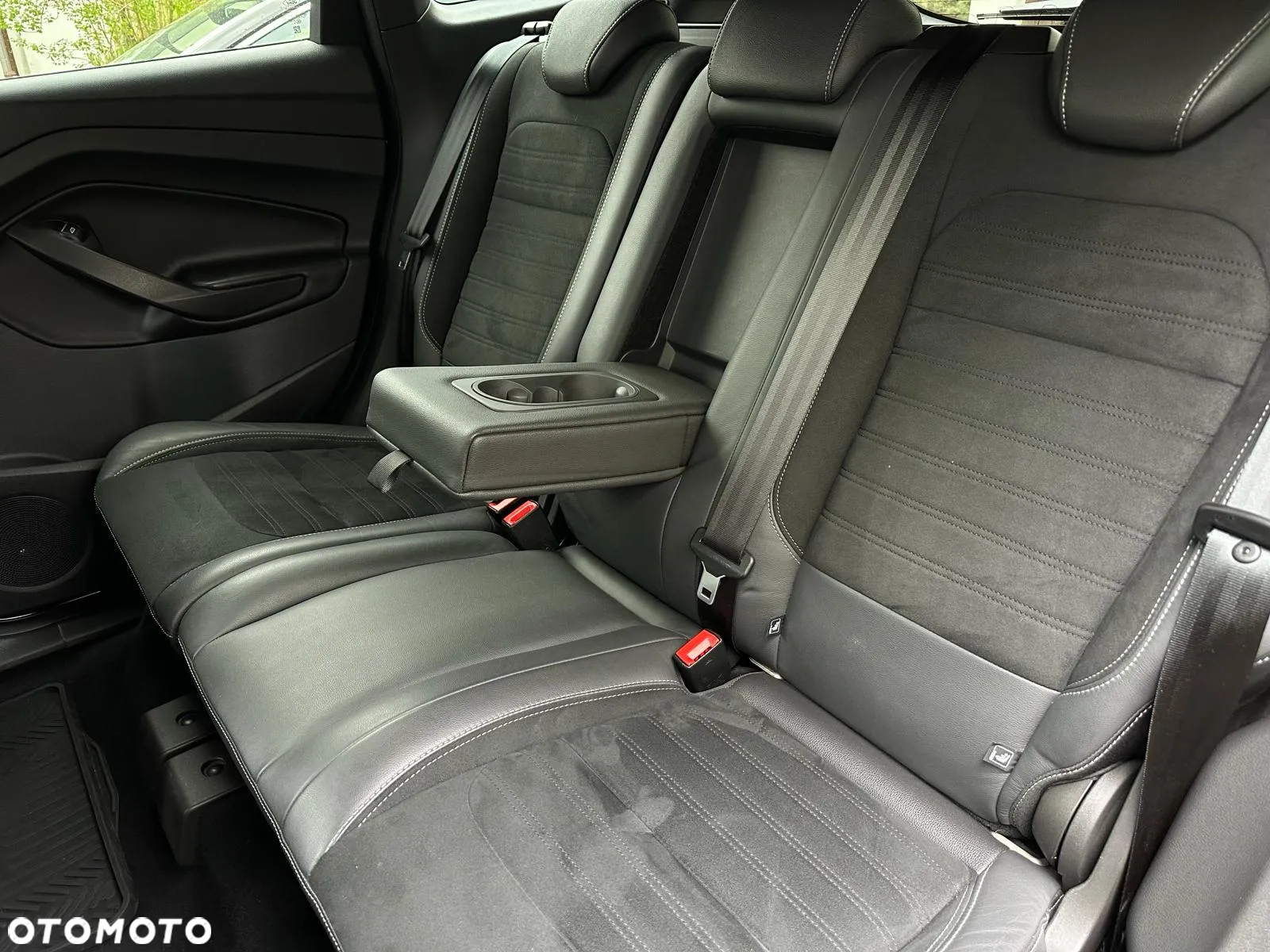 Ford Kuga 1.5 EcoBoost FWD ST-Line Black ASS MMT6 - 25