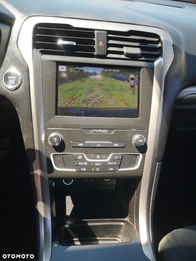 Ford Fusion - 19