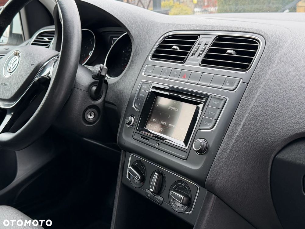 Volkswagen Polo 1.2 TSI Comfortline - 22