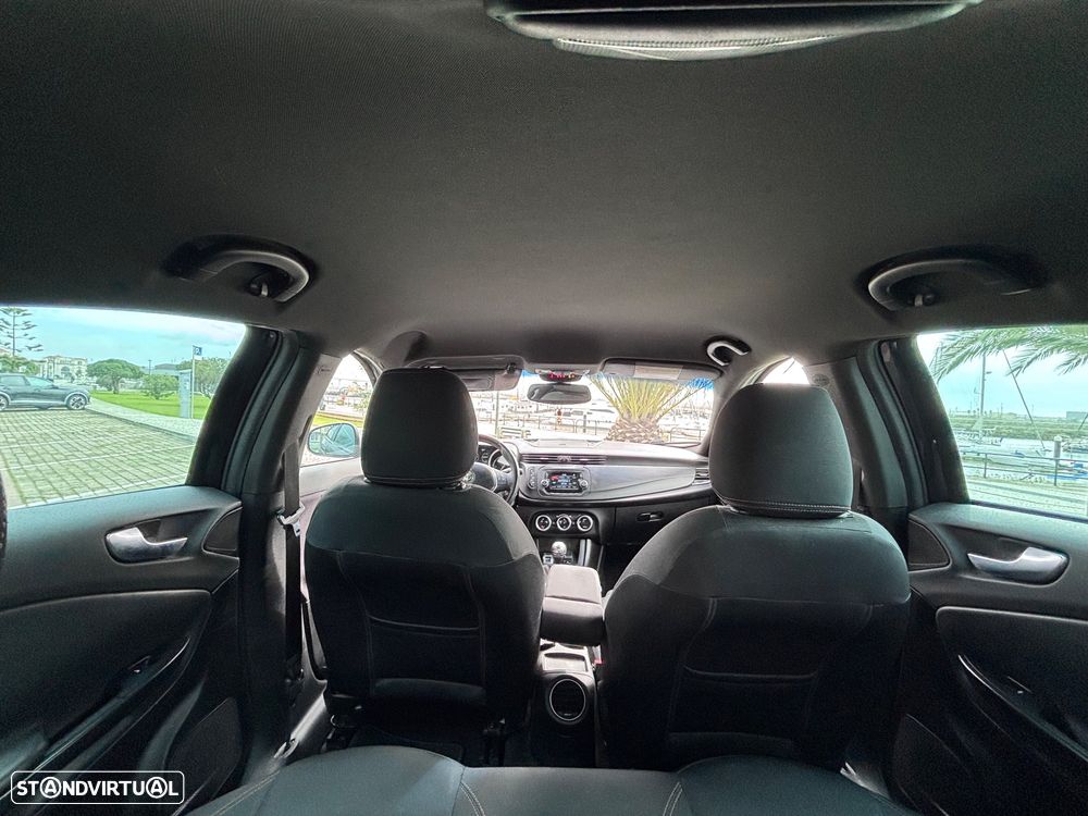 Alfa Romeo Giulietta 1.6 JTDM Exclusive - 12