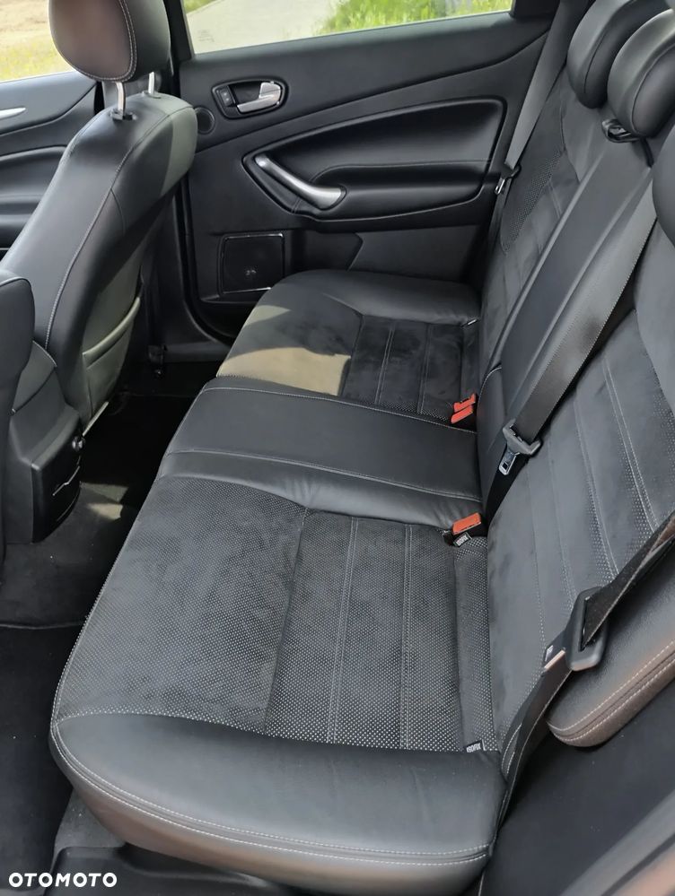 Ford Mondeo 2.0 TDCi Titanium - 27