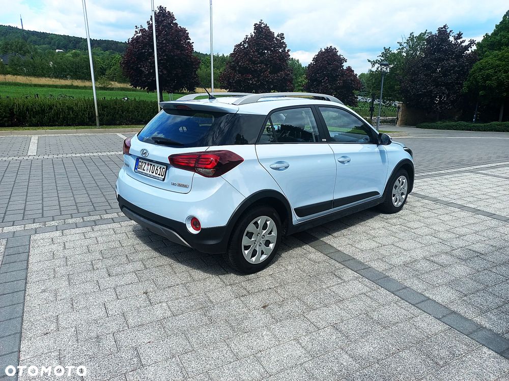 Hyundai i20 blue 1.4 Active Select - 21