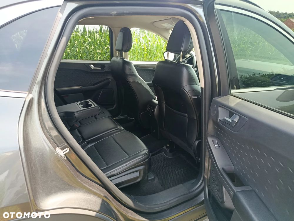 Ford Kuga - 21