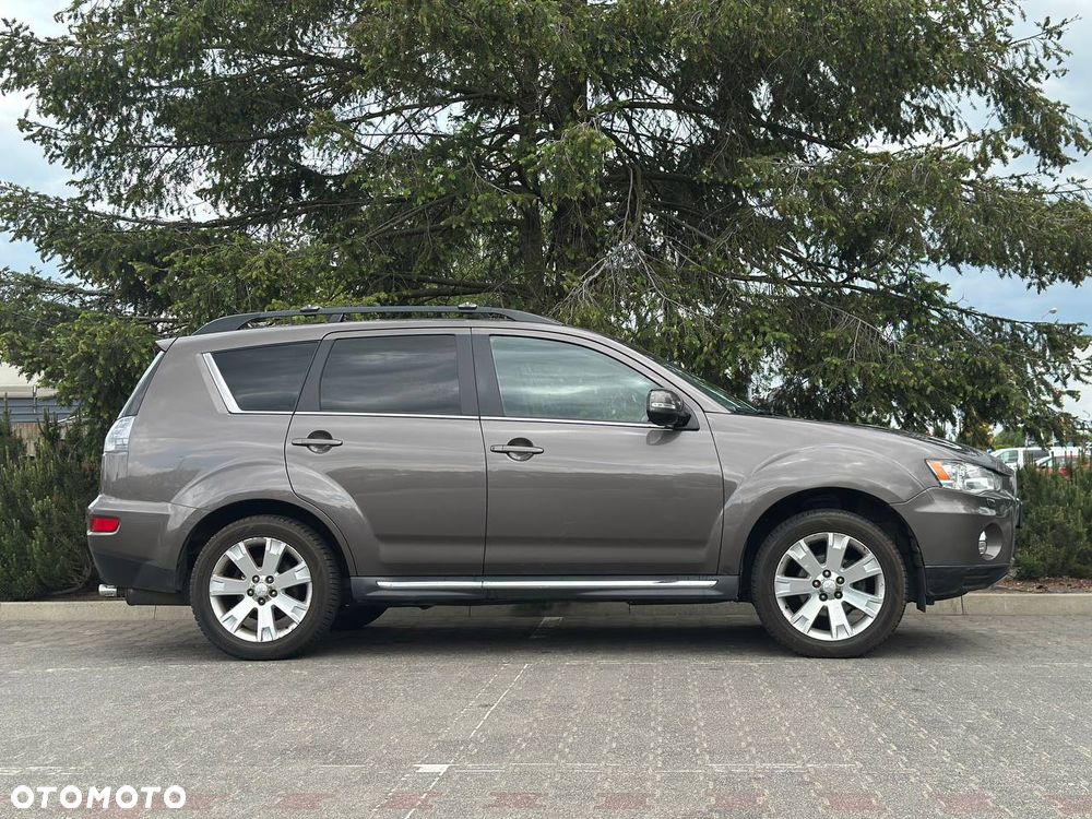 Mitsubishi Outlander 2.2 DI-D 4WD TC-SST XTRA - 8