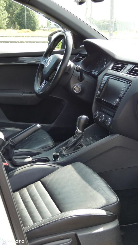 Skoda Octavia 2.0 TSI RS DSG - 8