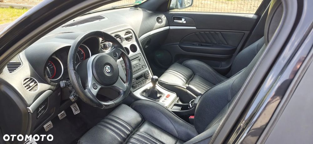 Alfa Romeo 159 2.4JTDM ti - 8