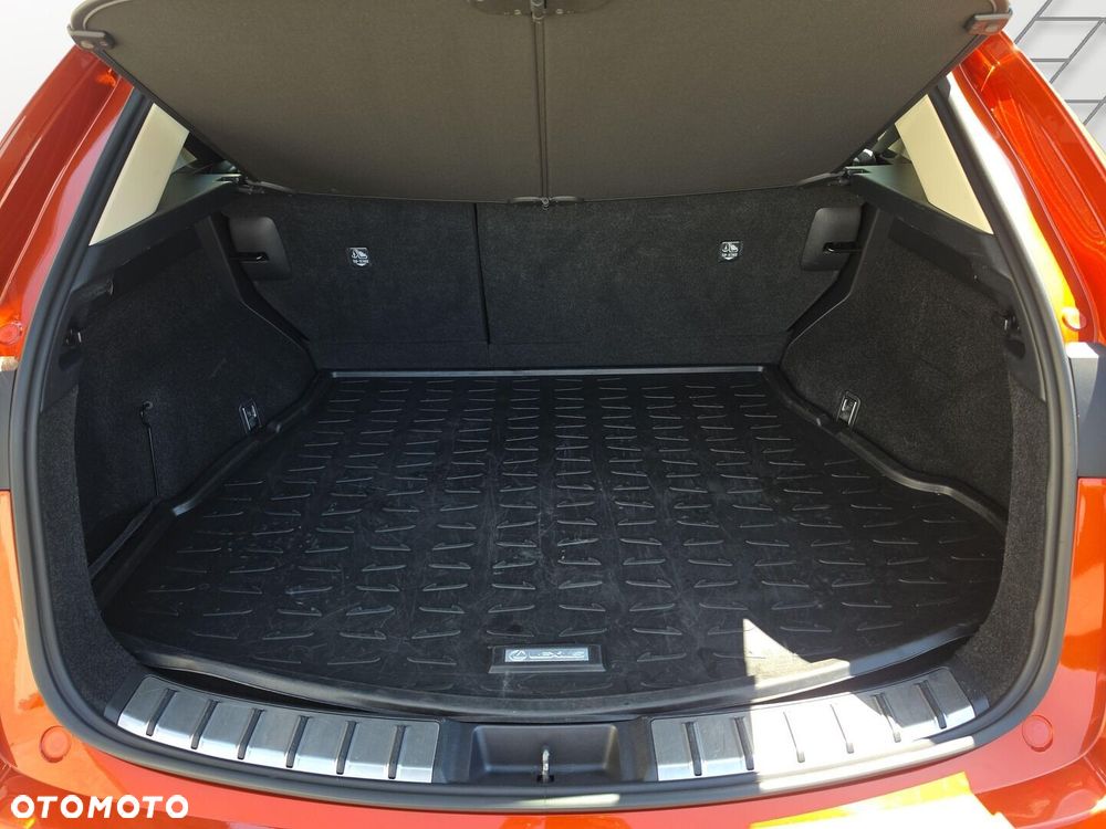 Lexus NX 350h Business AWD - 26