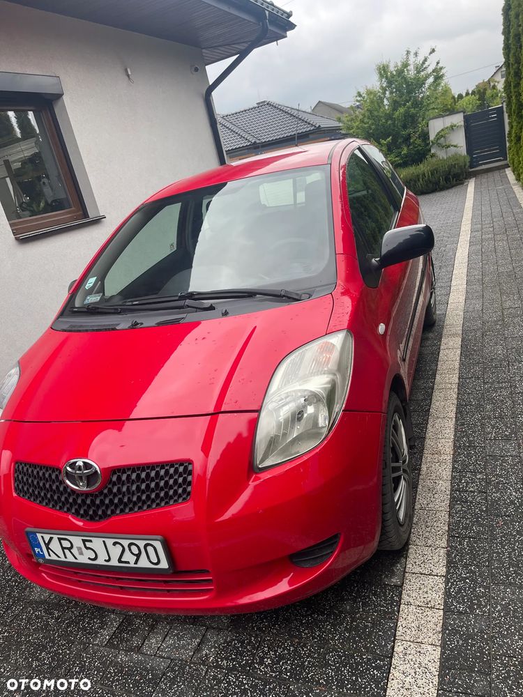 Toyota Yaris - 18