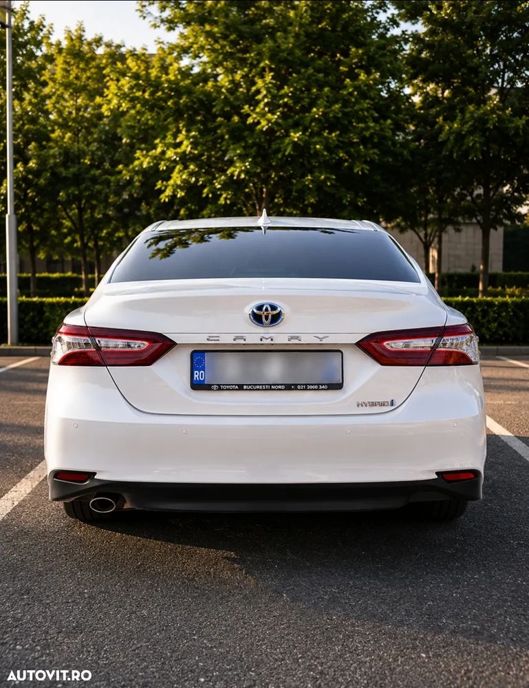 Toyota Camry Executive - 3