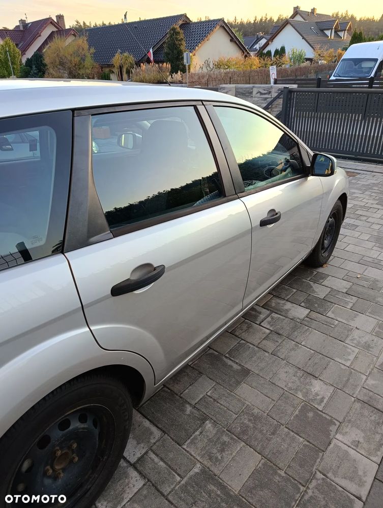 Ford Focus 1.6 TDCi Ambiente - 3