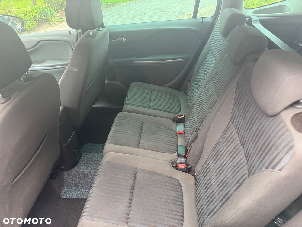 Opel Zafira - 5