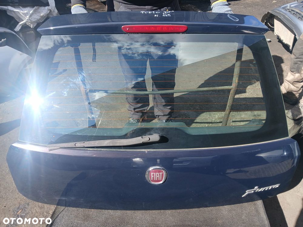Fiat Grande Punto Klapa bagażnika kod lakieru 475 - 1