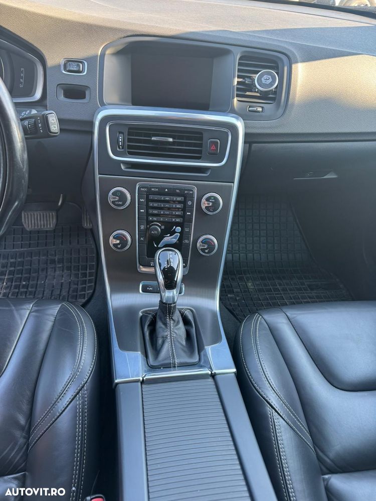 Volvo V60 - 15