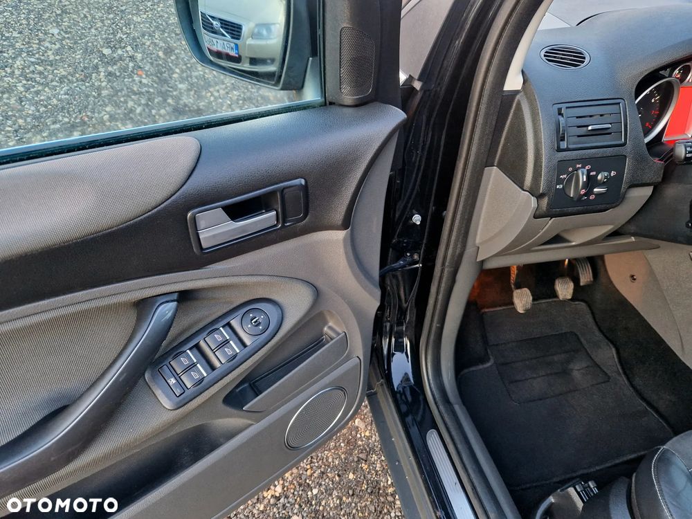 Ford Kuga 2.5 Titanium - 20