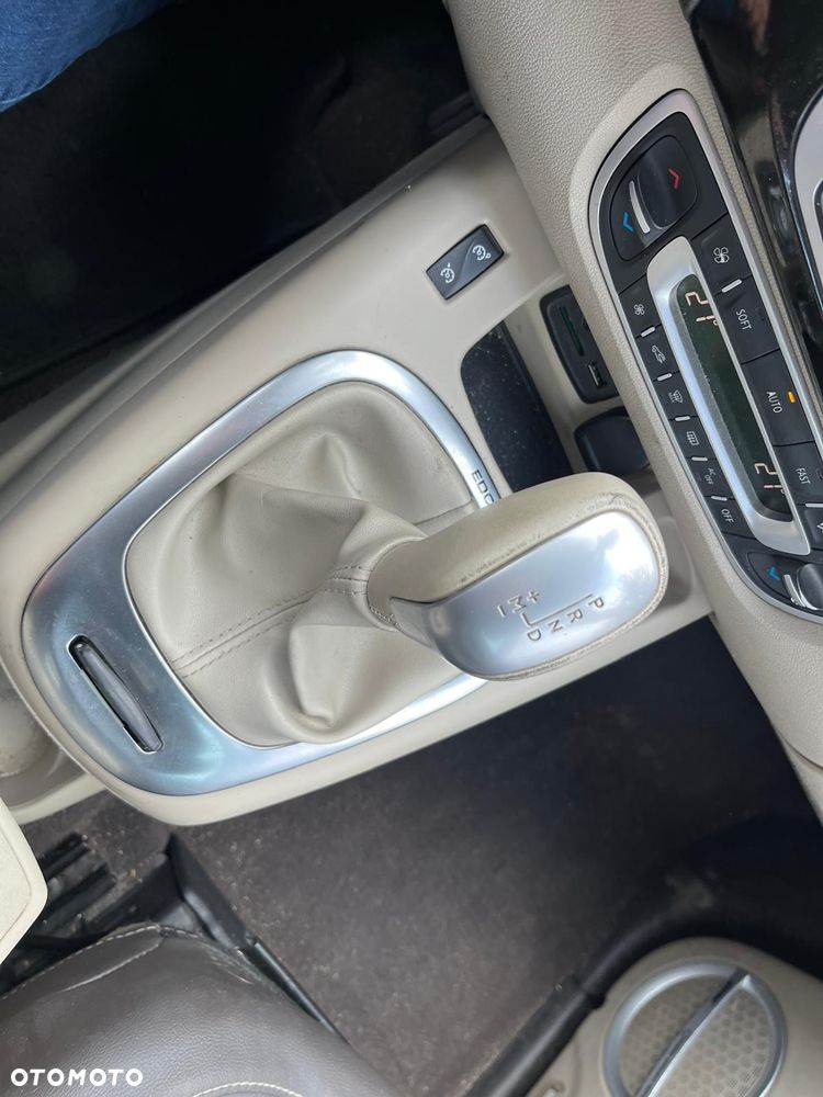 Renault Grand Scenic - 23