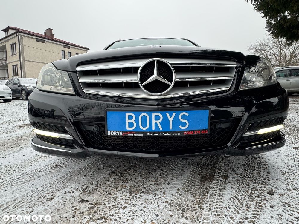 Mercedes-Benz Klasa C 220 T CDI DPF Automatik BlueEFFICIENCY Avantgarde - 37